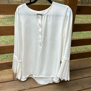 Chicos size 2 blouse